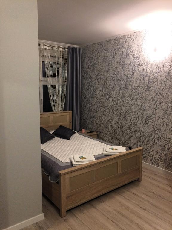 Bełchatów劳拉旅馆住宿加早餐旅馆 外观 照片
