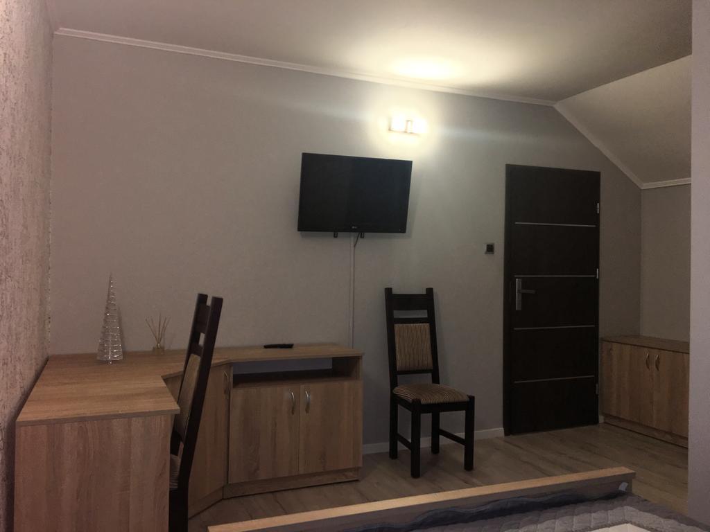 Bełchatów劳拉旅馆住宿加早餐旅馆 外观 照片